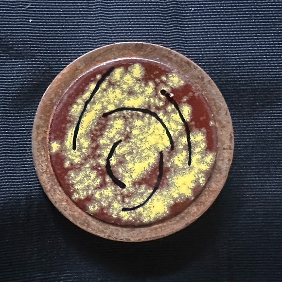 Vintage Enamel Pin - Picture 3 of 3